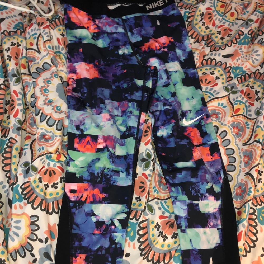 Nike leggings